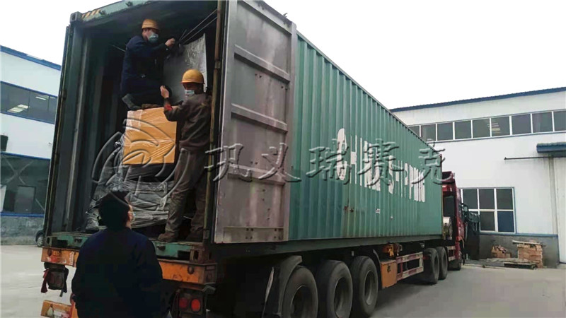 澳大利亞廢舊輪胎加工處理設備發貨案例現場.jpg